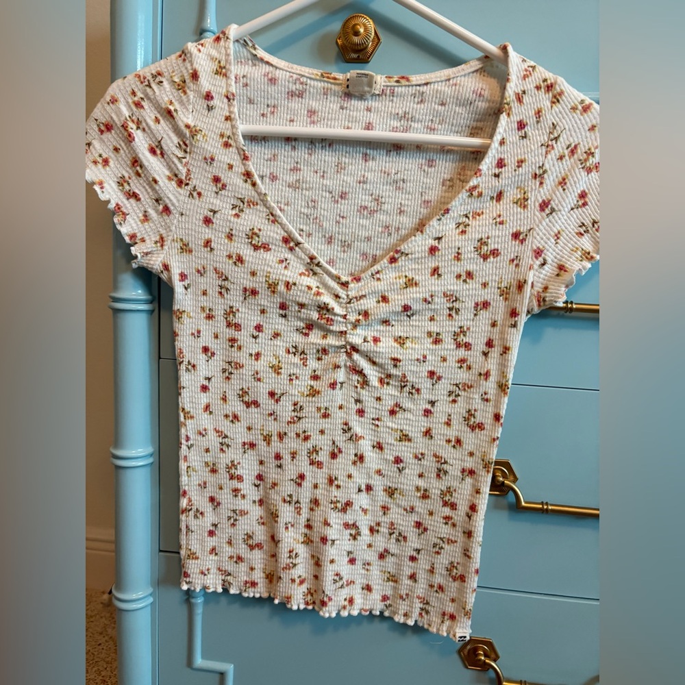 Billabong Floral Ribbed Knit Top - White with Red and Yellow Flowers